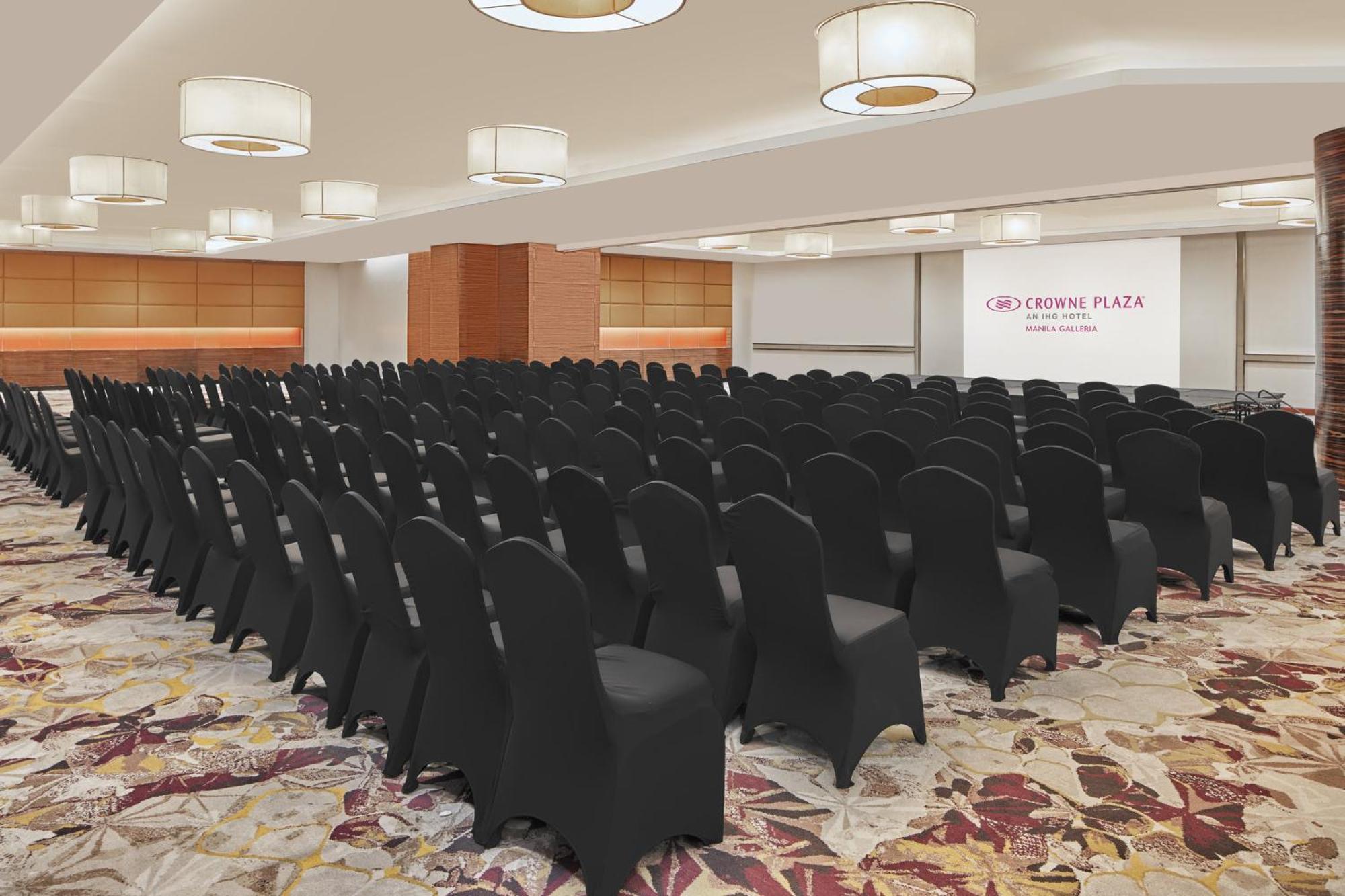 Crowne Plaza Manila Galleria By Ihg Pasig City Exterior foto